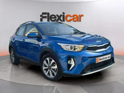 Usado Kia Stonic 79 CV (58 kW) 2025 Azul SUV