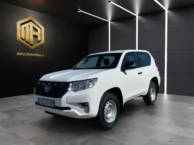 Usado Toyota Land Cruiser 176 CV (129 kW) 2021 Blanco Utilitario