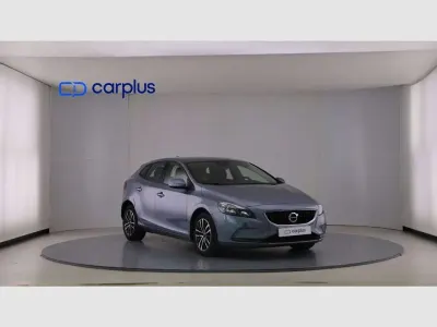 Begagnad Volvo V40 Momentum 120 HK (88 kW) 2016 Grå Halvkombi