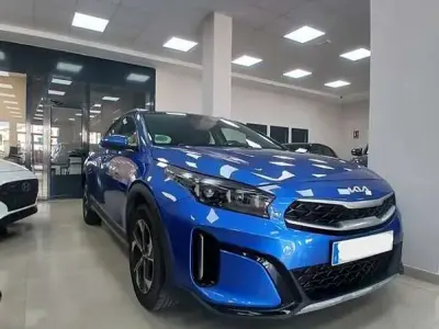 Usado Kia XCeed 120 CV (88 kW) 2023 Azul SUV