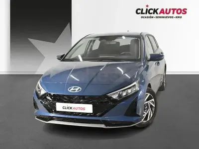 Usado Hyundai i20 100 CV (73 kW) 2025 Azul Utilitario
