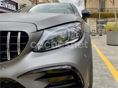Usado Mercedes C300 245 CV (180 kW) 2019 Azul Coupe