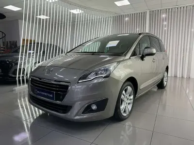 Usado Peugeot 5008