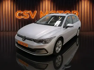 Usado VW Golf VIII Life 131 CV (96 kW) 2024 Gris Familiar