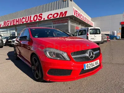 Usado Mercedes A250 211 CV (155 kW) 2012 Rojo Utilitario