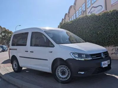 Usado VW Caddy 110 CV (80 kW) 2020 Blanco Monovolumen