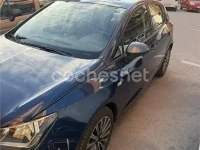 Occasion Seat Ibiza SC CONNECT 90 PK (66 kW) 2015 Blauw Hatchback