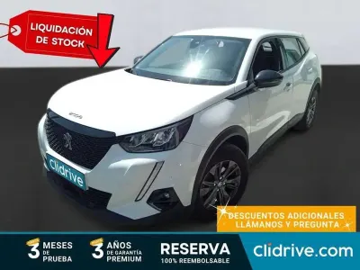 Usado Peugeot 2008 Active 110 CV (80 kW) 2022 Blanco SUV