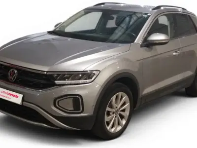 Usado VW T-Roc Life 115 CV (84 kW) 2023 Gris SUV