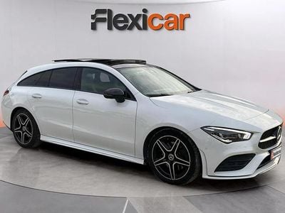 Usado Mercedes CLA200 Shooting Brake 163 CV (119 kW) 2021 Blanco Familiar