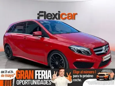 Occasion Mercedes B200 136 PK (100 kW) 2019 Rood MPV