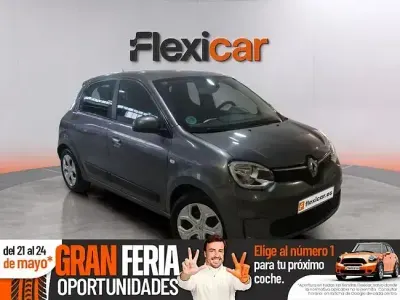 Usado Renault Twingo Zen 60 kW (82 CV) 2021 Gris Utilitario
