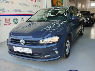 Usado VW Polo Edition 80 CV (58 kW) 2019 Gris Utilitario