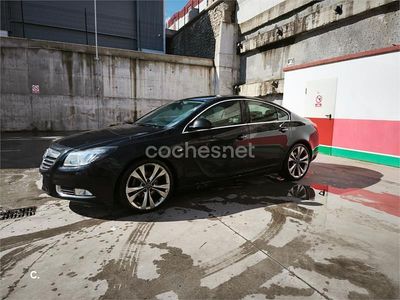 Usado Opel Insignia Sport 160 CV (117 kW) 2010 Negro Berlina