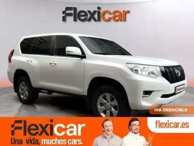 Begagnad Toyota Land Cruiser 204 HK (150 kW) 2023 Vit SUV