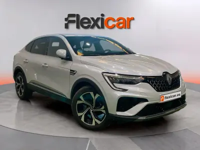 Usado Renault Arkana Techno 145 CV (106 kW) 2024 Blanco SUV