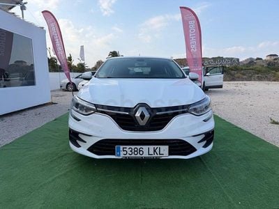 Usado Renault Mégane IV Bose Edition 115 CV (84 kW) 2020 Blanco Berlina