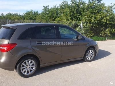 Mercedes B180