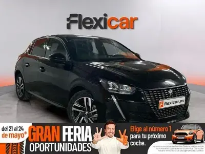 Usado Peugeot 208 Allure 100 CV (73 kW) 2023 Negro Utilitario