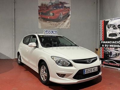 Usado Hyundai i30 Comfort 109 CV (80 kW) 2011 Blanco Berlina