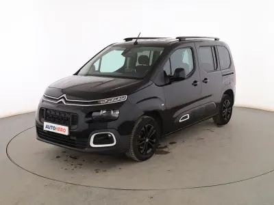 Usado Citroën Berlingo Feel 102 CV (75 kW) 2021 Negro Monovolumen
