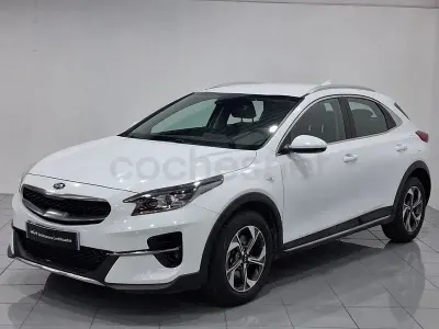Usado Kia XCeed 136 CV (100 kW) 2022 Blanco SUV