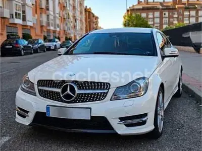Usado Mercedes C220 170 CV (125 kW) 2011 Blanco Coupe