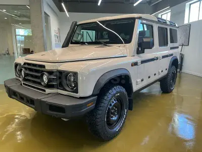 Nuevo Ineos Grenadier 286 CV (210 kW) 2025 Beige Familiar
