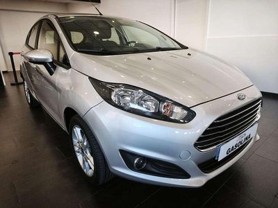 Gris Usado 2015 Ford Fiesta Trend Utilitario | 8900 € (Un poco caro)