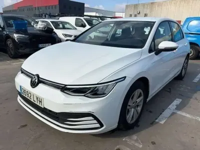Usado VW Golf VIII 116 HP (85 kW) 2022 Branco Citadino