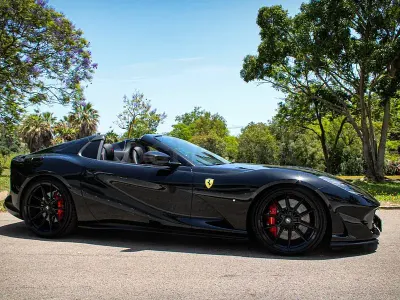 Usado Ferrari 812 800 CV (588 kW) 2020 Negro Coupe