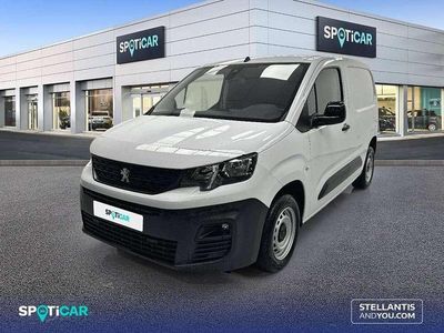 Blanco Usado 2021 Peugeot Partner Premium Monovolumen | 10.900 € (Un poco caro)