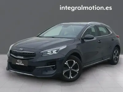 Usado Kia XCeed 141 HP (103 kW) 2022 Preto SUV