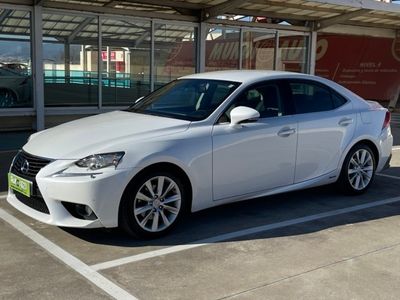 Lexus IS300h