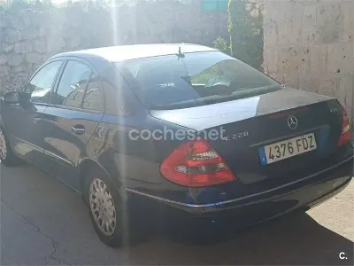 Occasion Mercedes E220 Elegance 150 PK (110 kW) 2006 Blauw Sedan