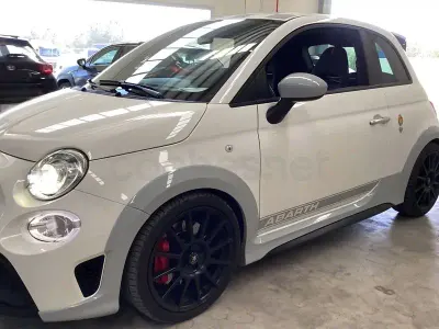 Usado Abarth 695 180 CV (132 kW) 2021 Blanco Utilitario