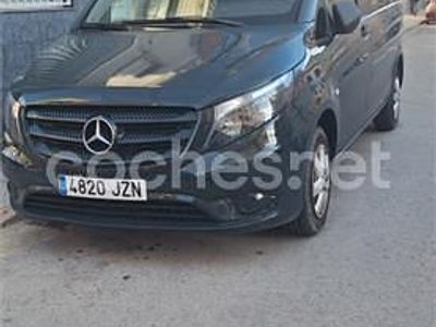 Usado Mercedes Vito Marco Polo 88 CV (64 kW) 2017 Verde Van