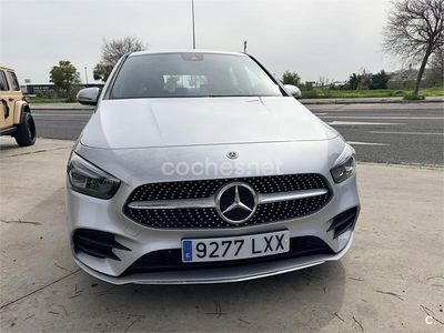 Usado Mercedes B180 136 CV (100 kW) 2022 Gris / plata Monovolumen