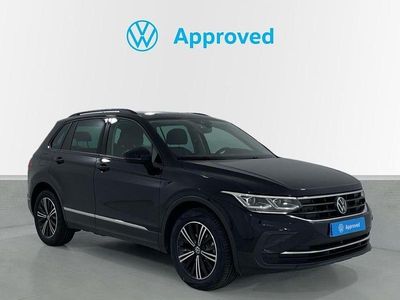 Negro Usado 2023 VW Tiguan Life SUV | 32.990 € (Precio justo)
