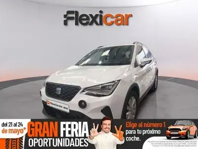 Usado Seat Arona Style 115 CV (84 kW) 2024 Gris SUV