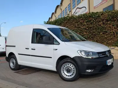 Usado VW Caddy 110 CV (80 kW) 2020 Blanco Monovolumen