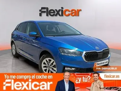 Usado Skoda Fabia Selection 95 CV (69 kW) 2025 Azul Utilitario