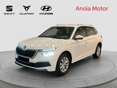 Usado Skoda Kamiq Ambition 110 CV (80 kW) 2021 Blanco SUV