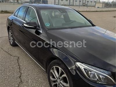 Käytetty Mercedes C220 Exclusive 170 HP (125 kW) 2014 Musta Sedan