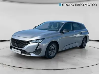 Usado Peugeot 308 Active 131 CV (96 kW) 2022 Gris Utilitario
