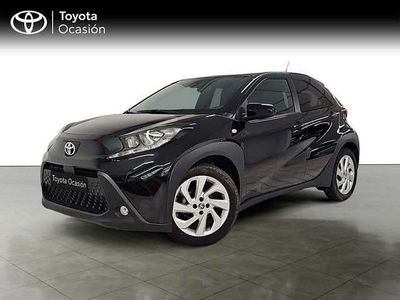 Usado Toyota Aygo X Play 72 CV (52 kW) 2025 Negro SUV