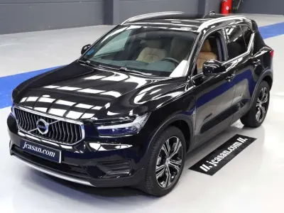 Usado Volvo XC40 Inscription 262 CV (192 kW) 2021 Negro SUV