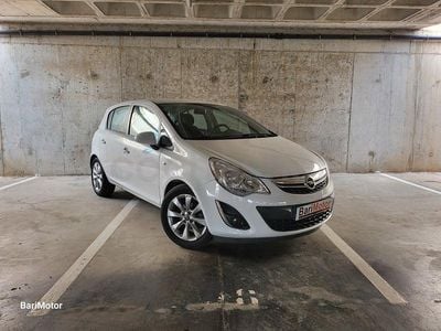 Usado Opel Corsa Selective 95 CV (69 kW) 2013 Blanco Berlina