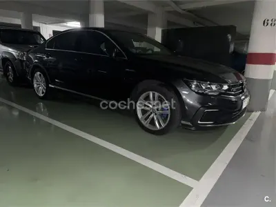 Usado VW Passat GTE 218 CV (160 kW) 2019 Negro Berlina