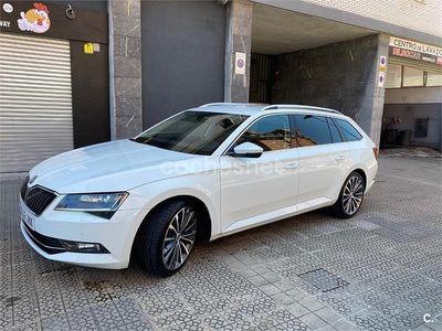 Blanco Usado 2016 Skoda Superb Familiar | 13.750 € (Un poco caro)